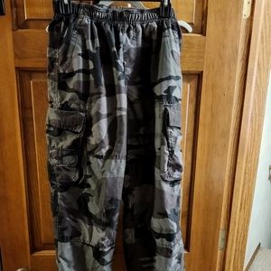 Bailey's Pt boys X-large cargo pants